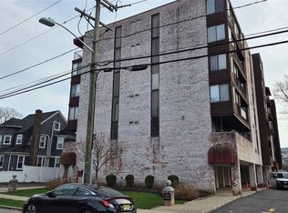 55 Clinton Pl APT 304, Hackensack, NJ