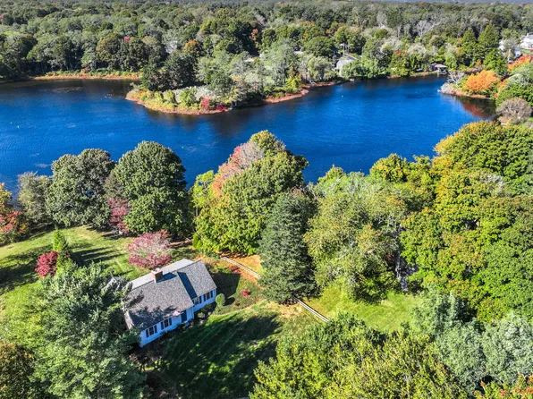 20 Water Street, Sandwich, MA 02563