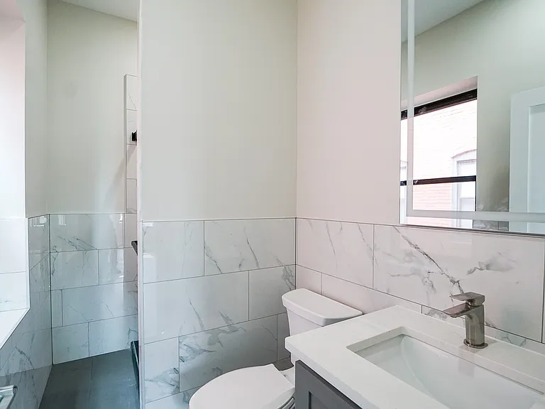 10 Blackwood St #432 — Photo 6