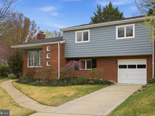 7713 Massena Rd, Bethesda, MD 20817