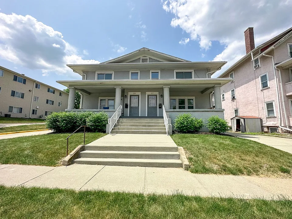 225 Sheldon Ave