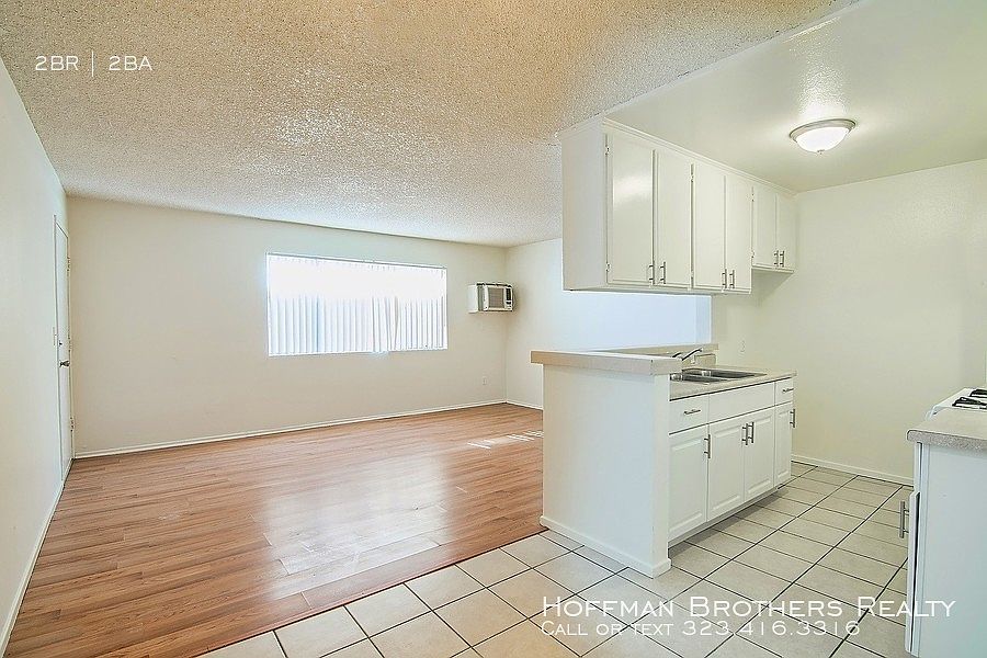 1st image of 14831 Delano St #3A