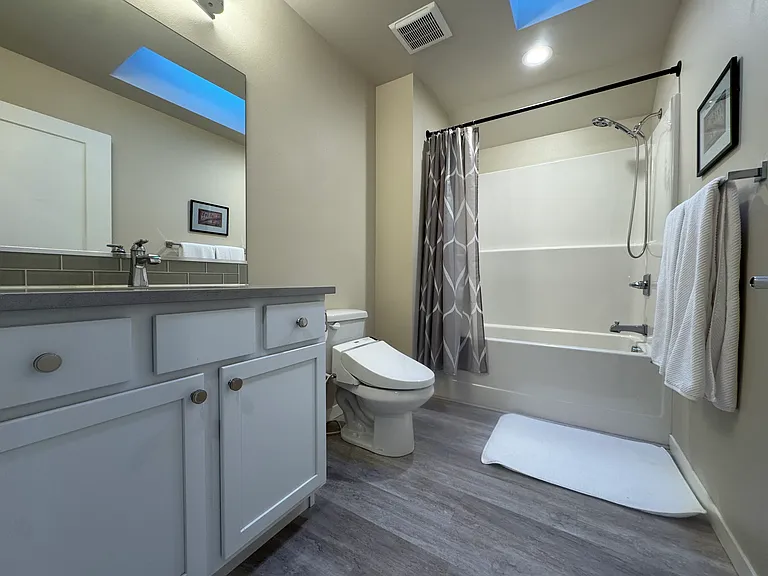 4745 Spring Brook St — Photo 15