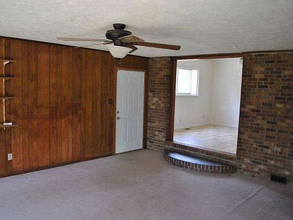 4th image of 5305 Maryland Dr