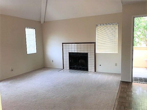 3rd image of 1901 Huxley Ct