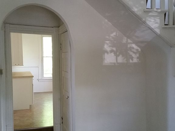 4th image of 1458 Yancey St
