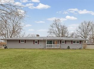 89 Benton Dr, Decatur, IL 62526