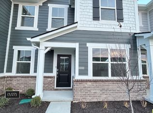 17358 Wellburn Dr, Westfield, IN 46074