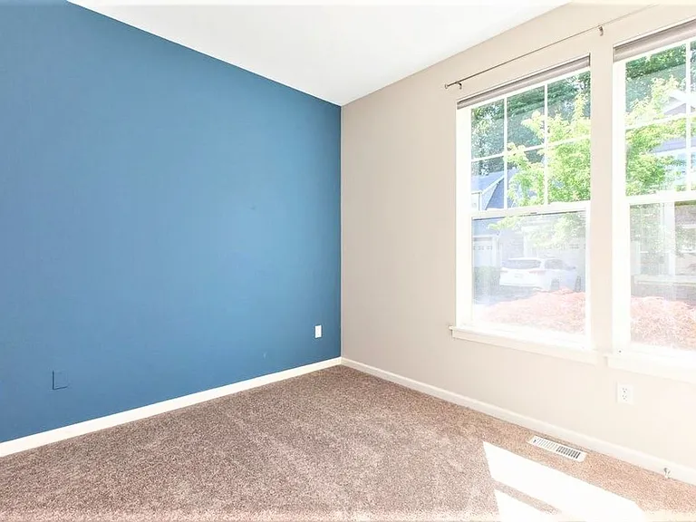 23905 33rd Dr SE — Photo 10