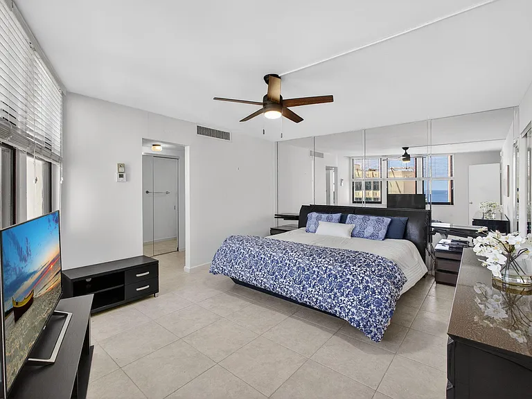 2800 N Ocean Dr #B24D — Photo 23