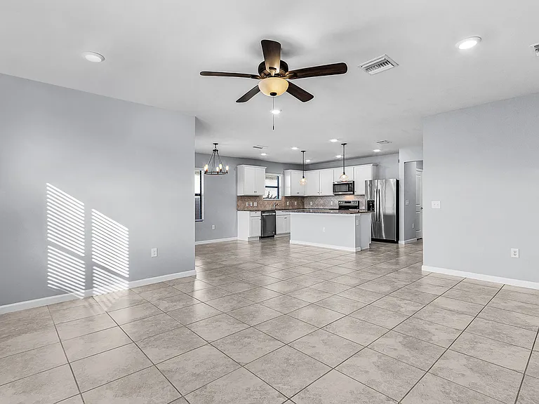 16033R Beachberry Dr — Photo 6