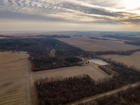 2nd image of 1459 Briar Knoll Rd