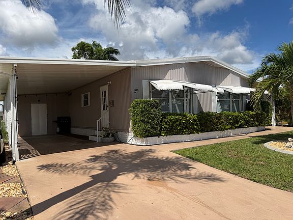 2nd image of 29 Spanish Ct