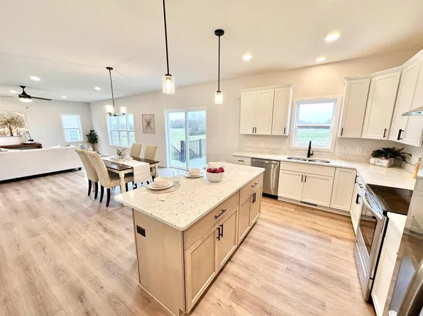 1308 Nordland Drive #77, Stoughton, WI 53589