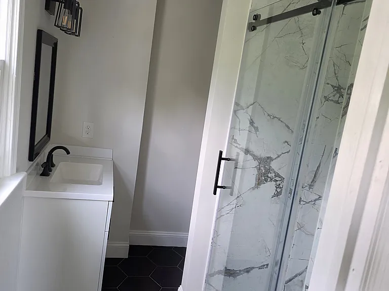 412 Winston St — Photo 13