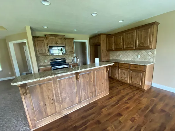4918 Silo Hills Dr, Springfield, MO 65802