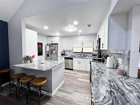 2nd image of 3747 Okeechobee Cir