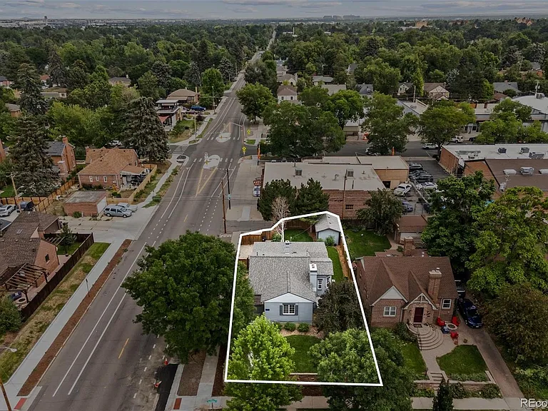 2290 Jasmine St — Photo 47