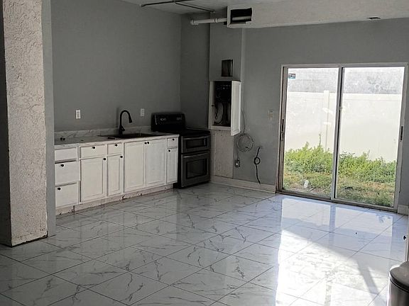3rd image of 24 Park Dr