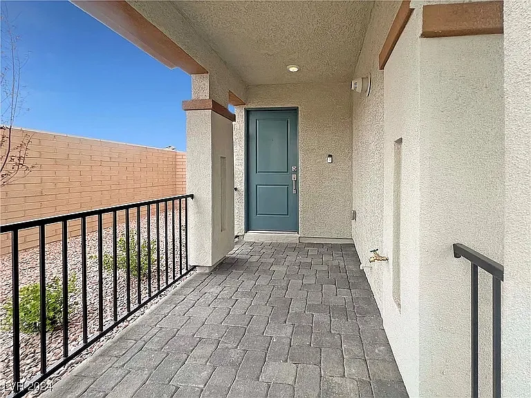 909 Cadence View Way — Photo 5