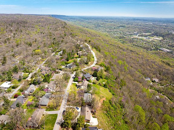 5th image of 207 N Palisades Dr
