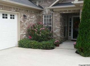 161 Appleberry Ln, Harvest, AL 35749