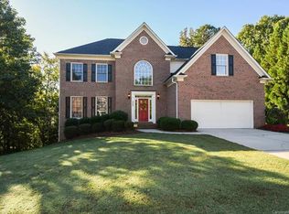 6008 Graburns Ford Dr, Charlotte, NC 28269