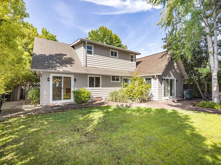 3378 Saint Michael Dr — Photo 16