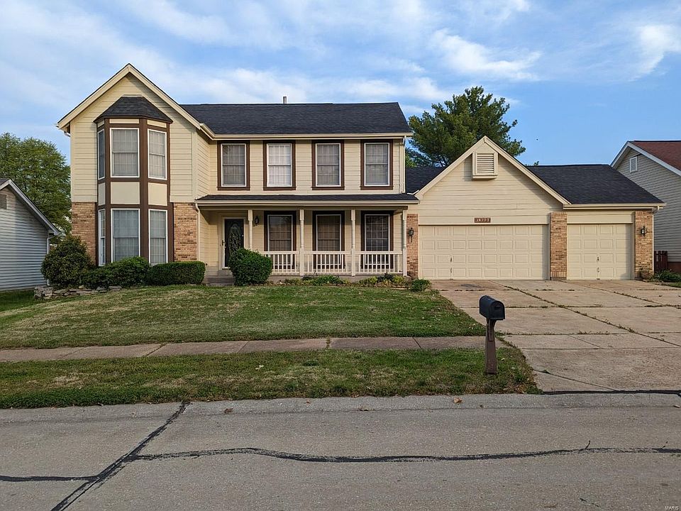 16753 Newbury Xing, Florissant, MO 63034 Zillow