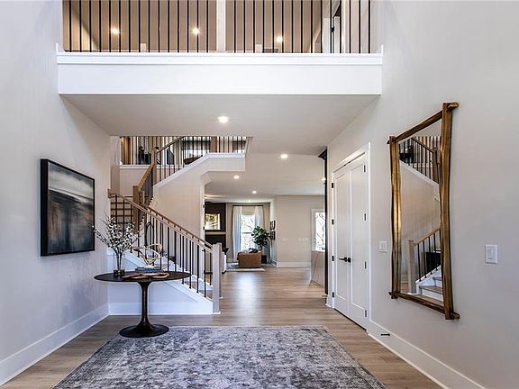 2nd image of 2195 Sabari Way Rd