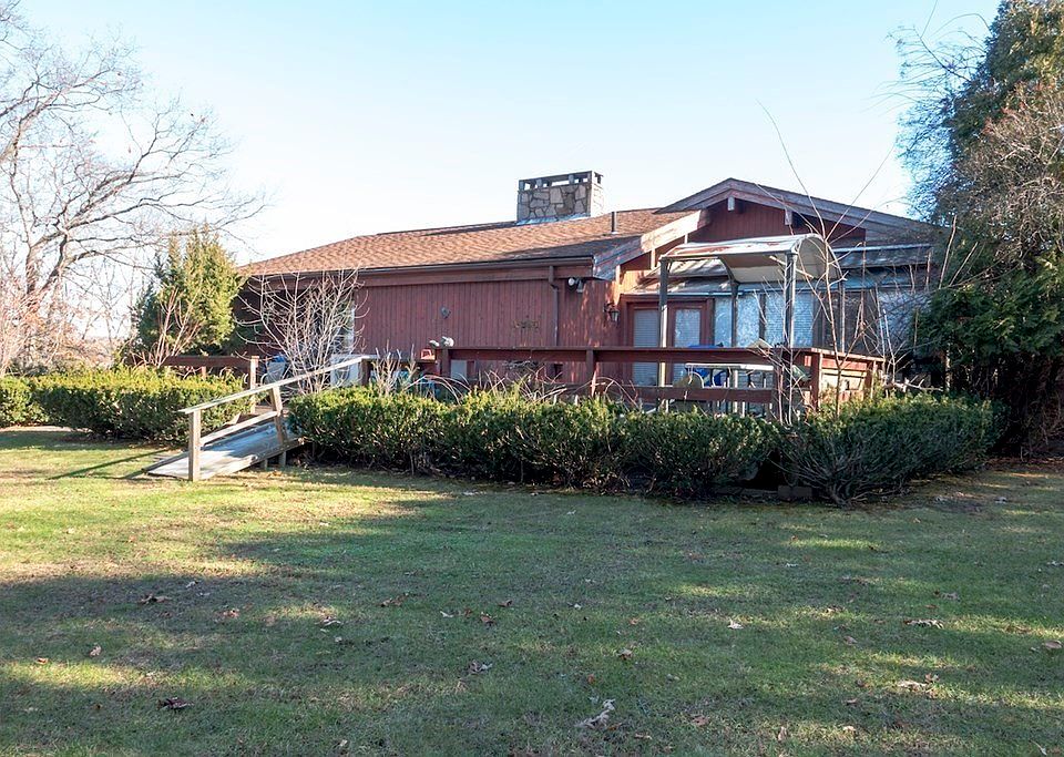 9 Tanglewood Dr, West Warwick, RI 02893 Zillow