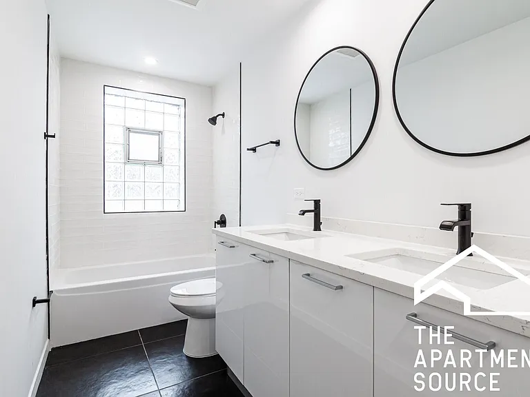 1426 W Jonquil Ter — Photo 21