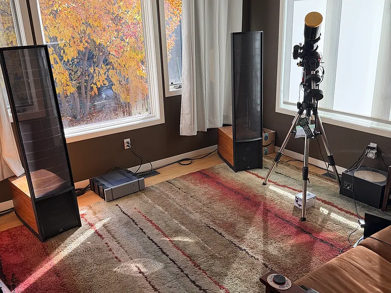 Music (stereo) room.