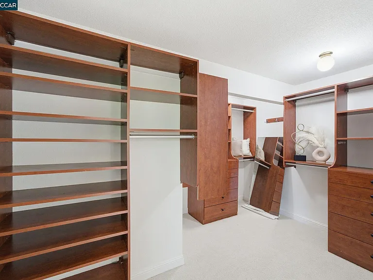102 Hillcrest Dr — Photo 23