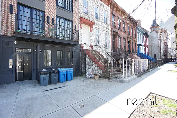 Rented by Rennit Inc. | media 2