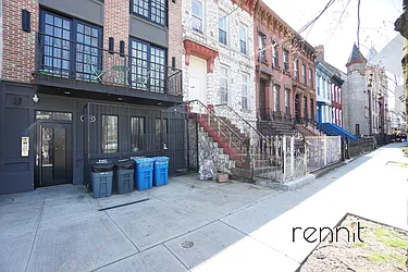 Rented by Rennit Inc.
