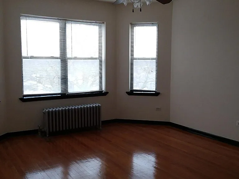 6840 1/2 S Perry Ave #3W — Photo 11