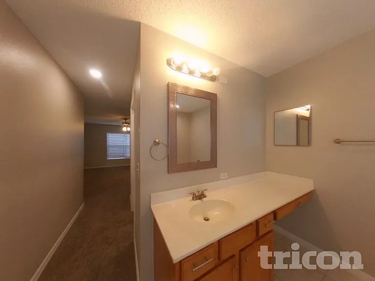 1730 Sunset Ridge Dr — Photo 8