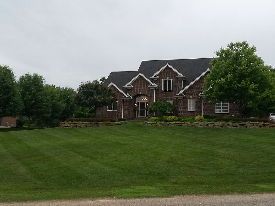 1st image of 8172 Grand Oaks Ct