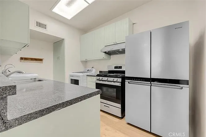 2630 Andover Ave #4B — Photo 20