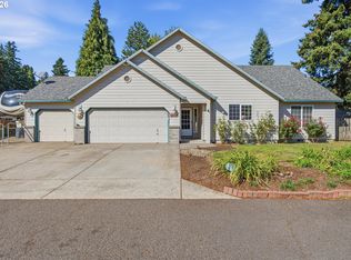 18260 SE River Rd, Milwaukie, OR 97267