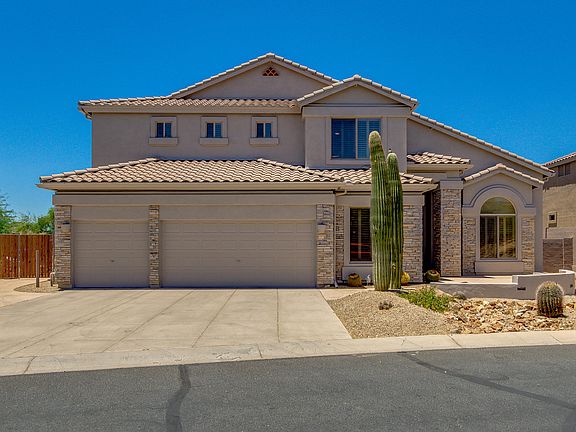 2nd image of 3716 N Desert Oasis