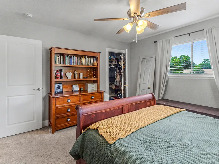 2202 W Mistletoe Ave #2200 — Photo 3