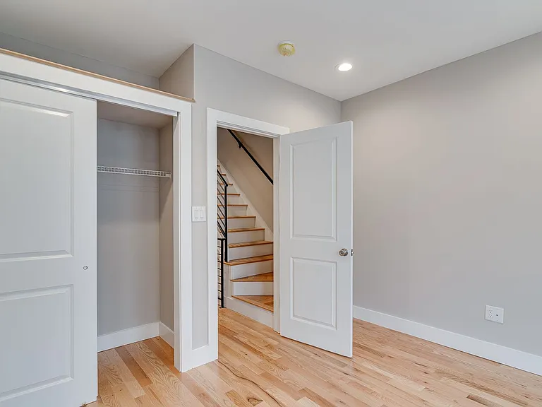 1436 N Corlies St — Photo 17