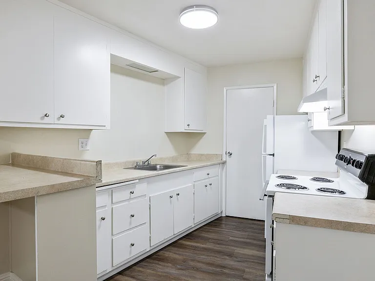 Coronado — Photo 35