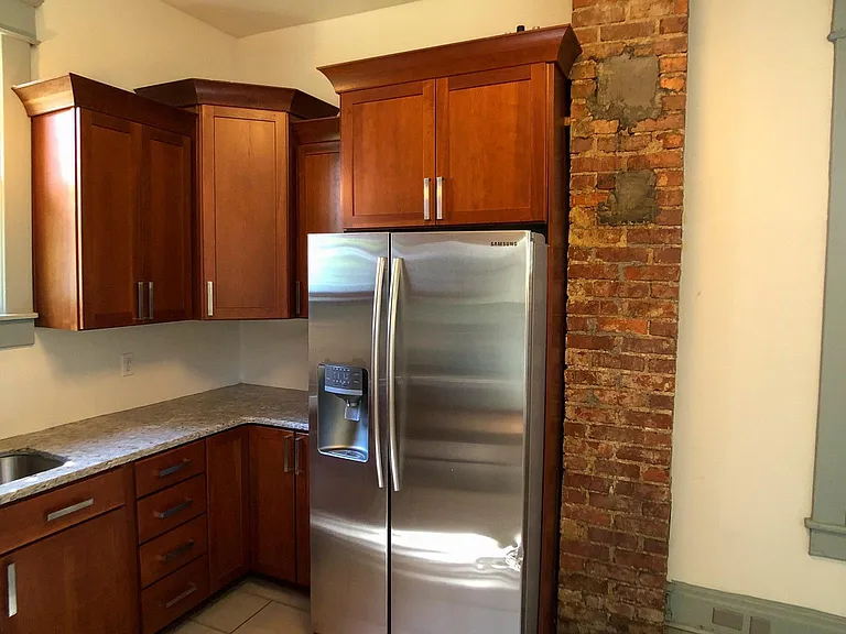 1813 Elliott Ave — Photo 30