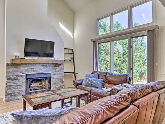 Lots of natural lighting