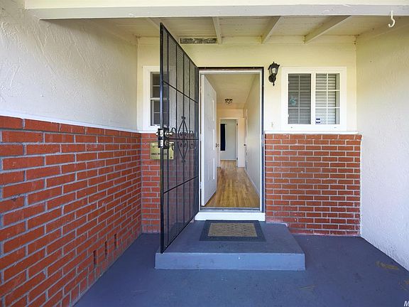 3rd image of 2430 Mahan Way