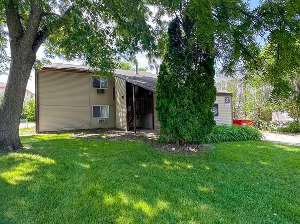 321 Stanton Ave, Ames, IA 50014