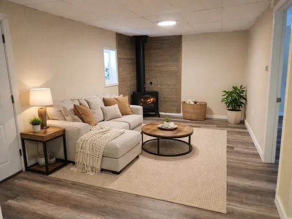 41 W 4th St #C, Lansdale, PA 19446